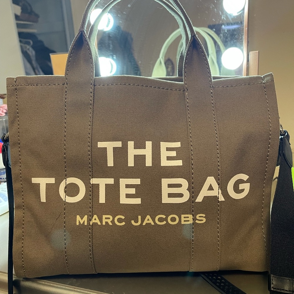 Marc Jacobs the tote bag